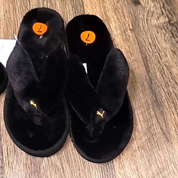 Puma Fluff Flip Slippers Black Team Gold - Picture 12 of 14